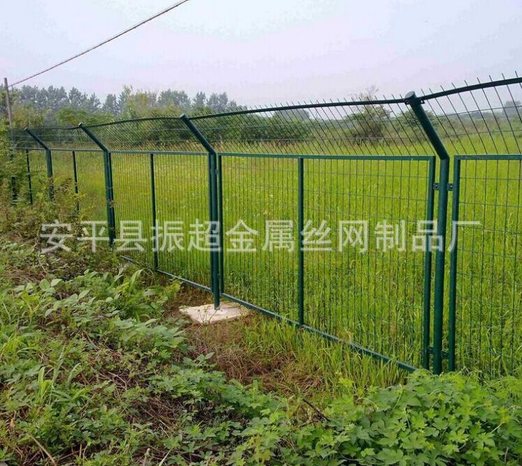 種植鐵絲網(wǎng)有哪些種類和規(guī)格www.mh1831.com