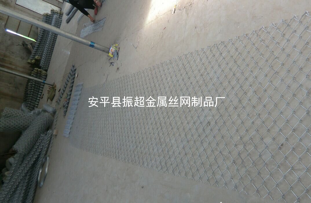 勾花網制作-安平縣振超金屬絲網制品廠www.mh1831.com