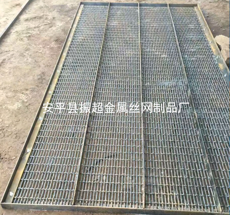 養(yǎng)牛網(wǎng)，漏糞地板網(wǎng)，養(yǎng)殖鐵絲網(wǎng)-www.mh1831.com
